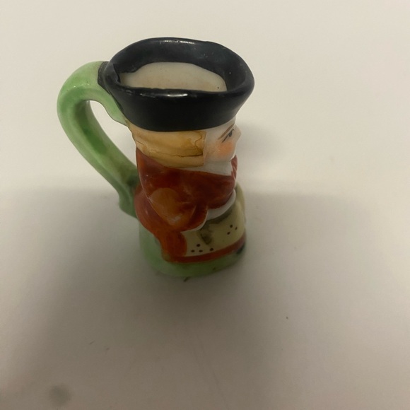 Queen Toby Jug Miniature Women Hand Painted Vintage Japan pitcher - Picture 5 of 10